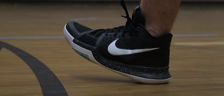 Nike Kyrie 3 GS Basketball Shoes